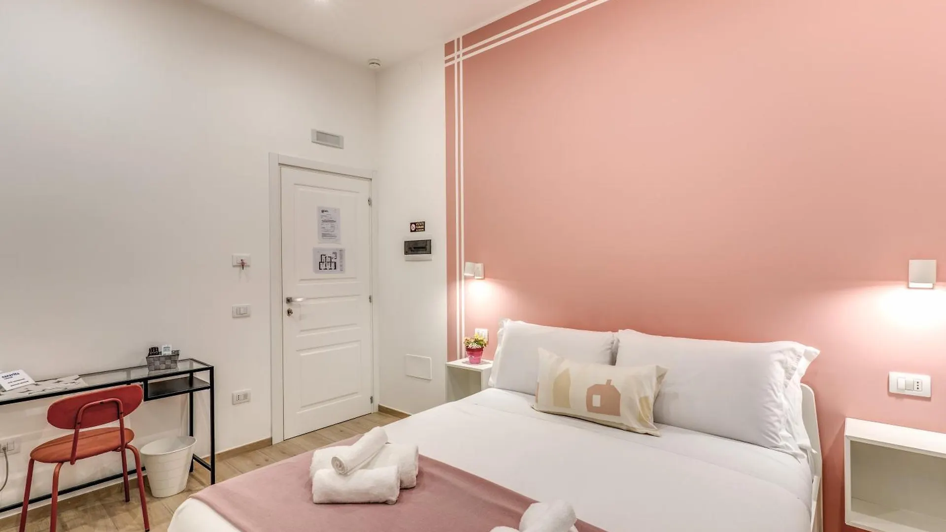 Caravita Rooms Neapol Włochy