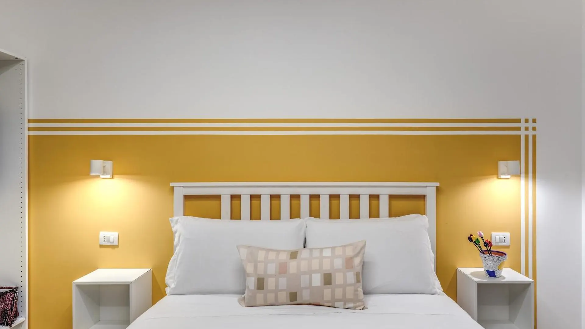 Caravita Rooms Neapel Italien