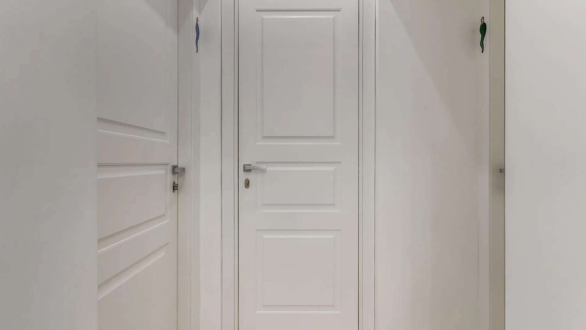 Caravita Rooms Naples 0*,