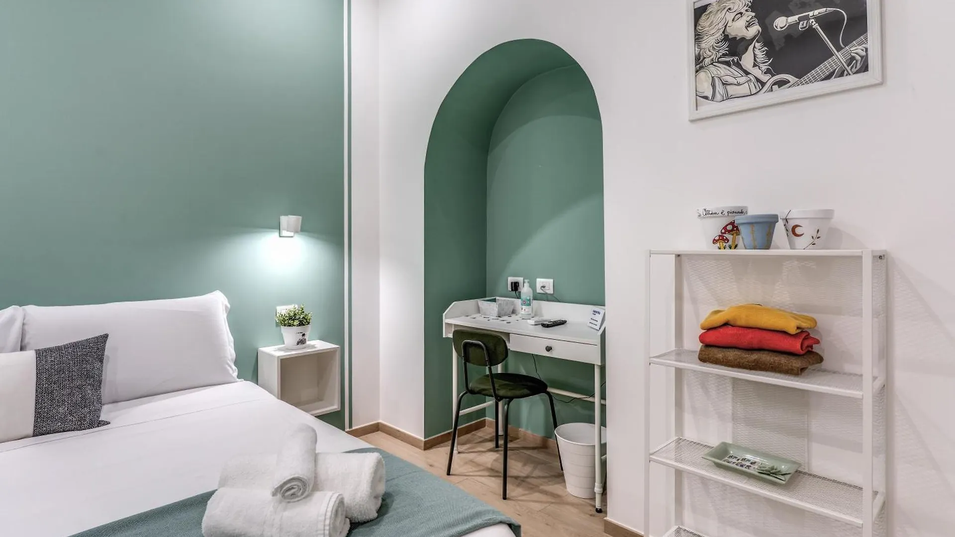 Caravita Rooms Naples Guest house